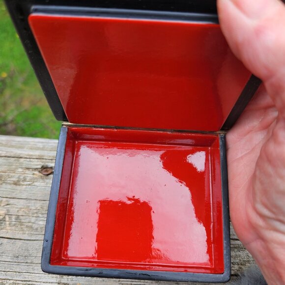 Hand-Painted one of a kind Rare Fredoskino Lacquer Box 1983 Signed Russian Folk - Picture 4 of 12